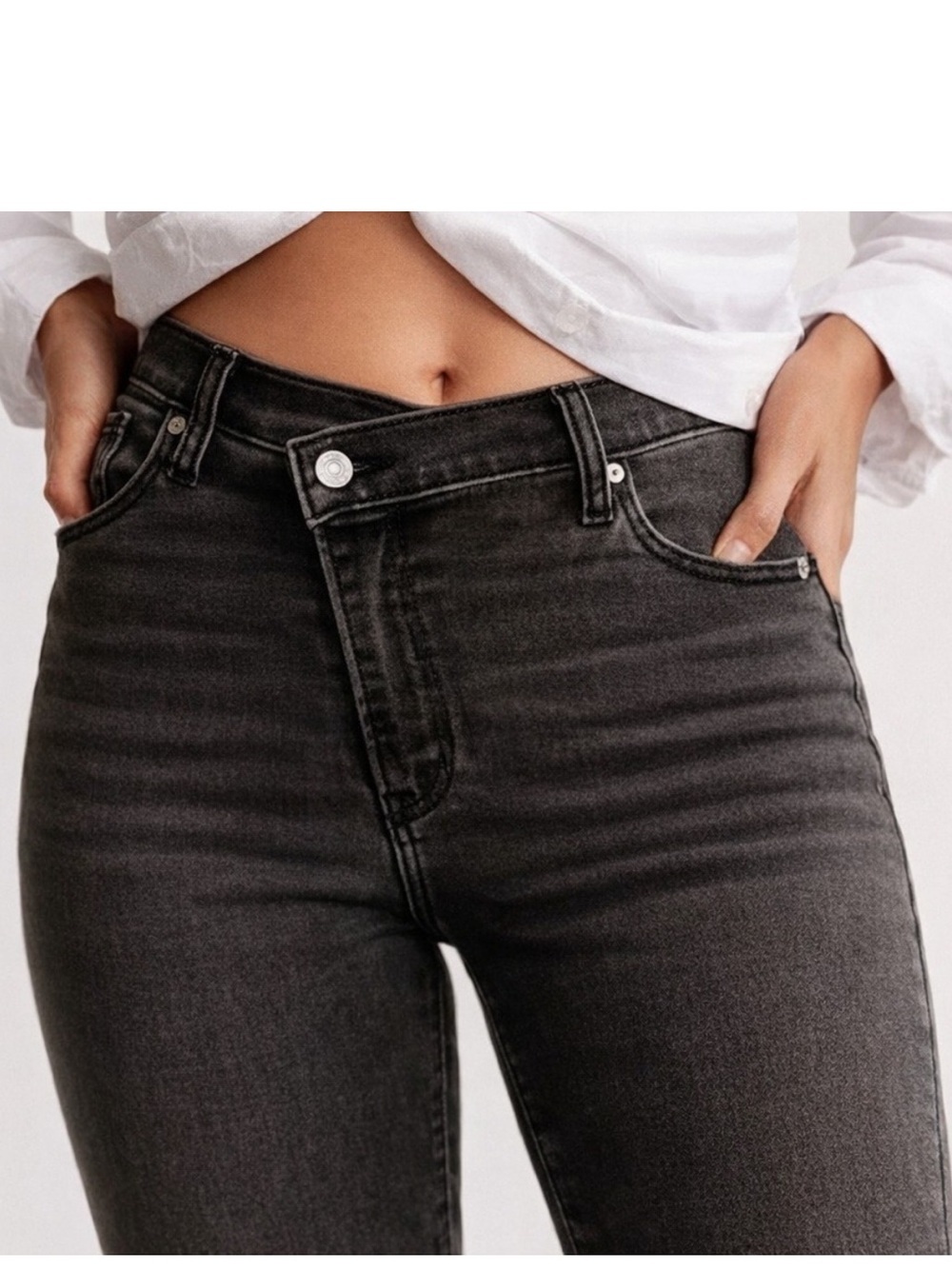 Abercrombie & Fitch 90s Slim Straight Ultra High Rise Crossover Black Jeans  27
